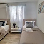 Ivica 3* Podstrana