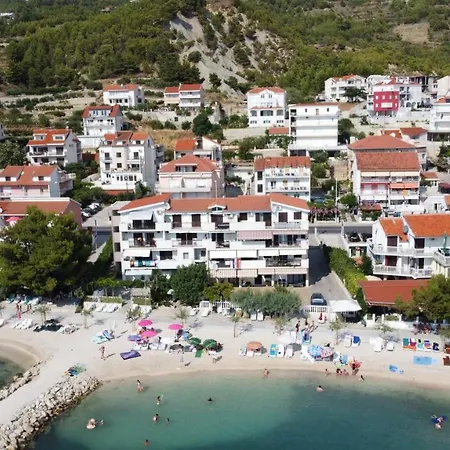 Πανσιόν Ivica Ποντστράνα