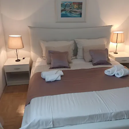 Ivica 3*